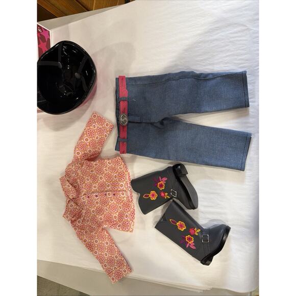 American Girl Saige Parade Outfit Shirt Jeans Boots Belt NIB New In Box - Picture 12 of 14